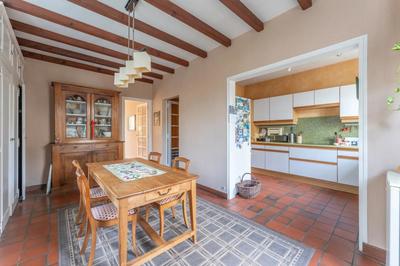 Maison - 211 m² - 6 pièces