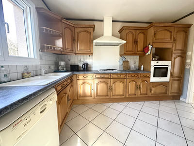 Maison - 137 m² - 5 pièces