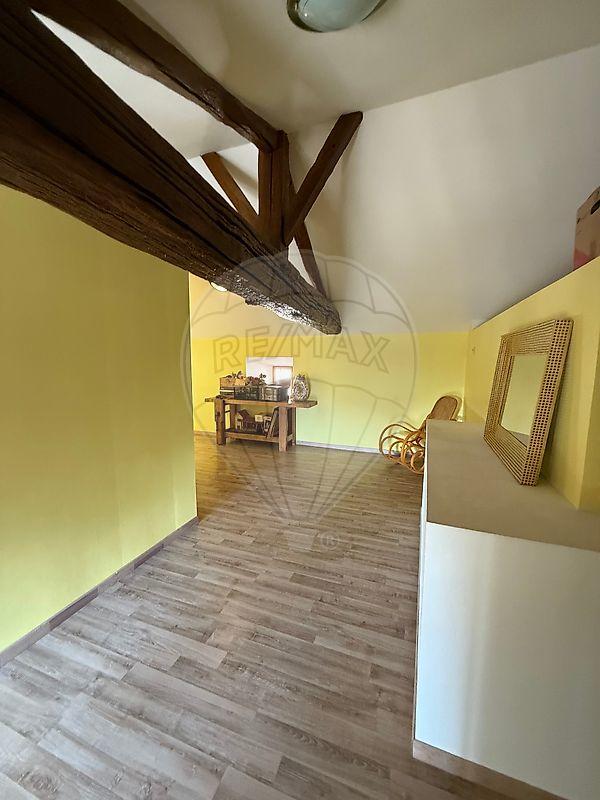 Maison - 270 m² - 7 pièces