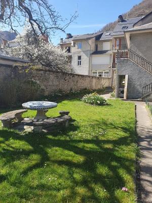 Maison de ville - 335 m²