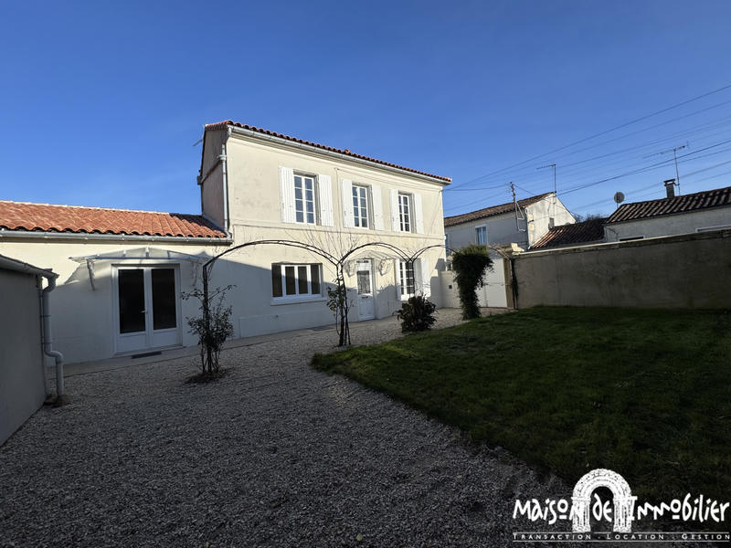Maison - 97 m² - 4 pièces