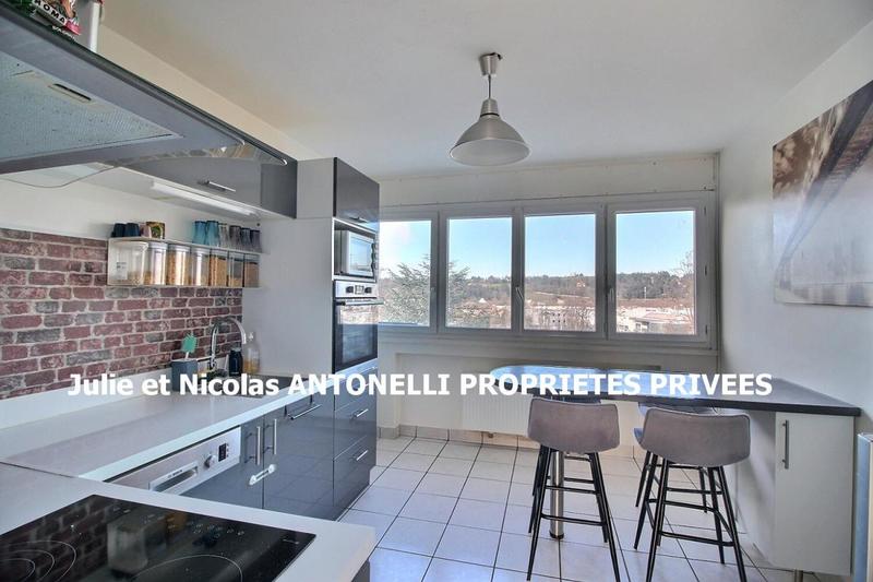 Appartement - 79 m² - 4 pièces