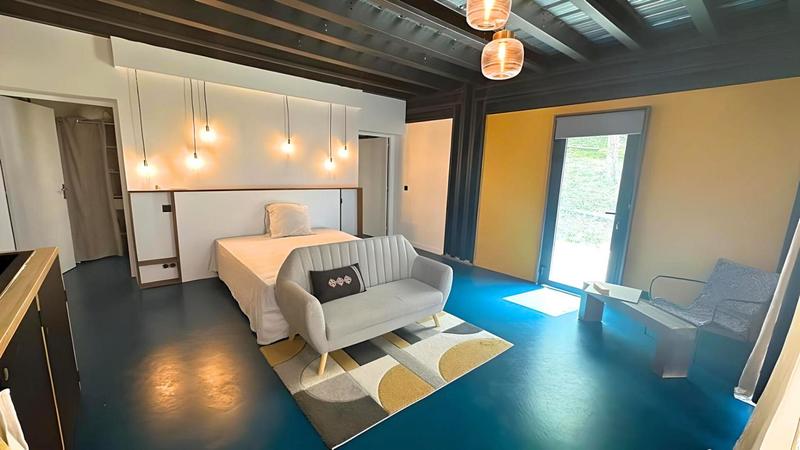 Maison - 276 m² - 10 pièces