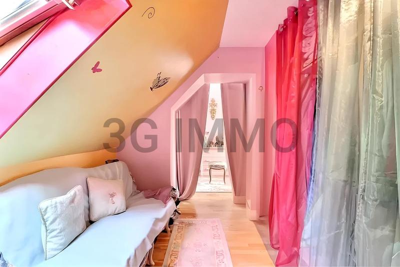 Maison - 144 m² - 7 pièces