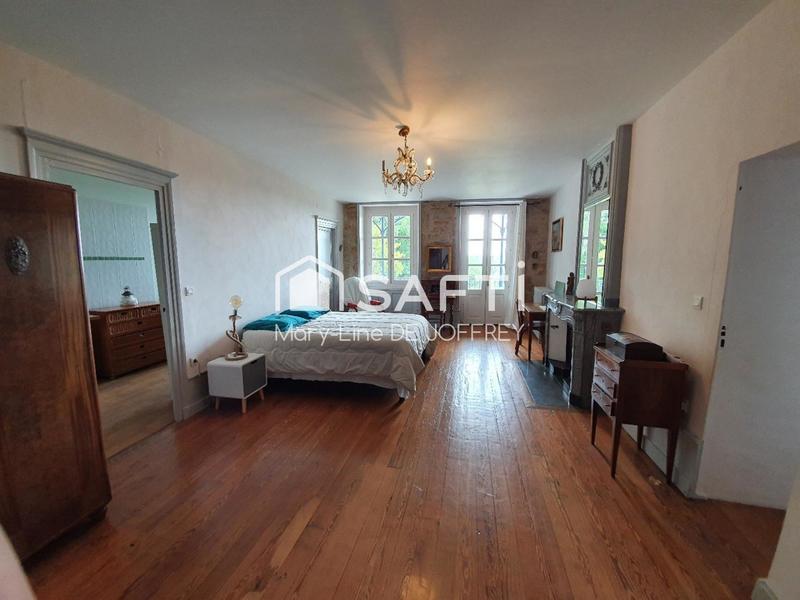 Maison - 225 m² - 6 pièces