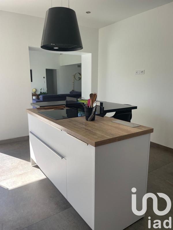 Maison - 140 m² - 5 pièces