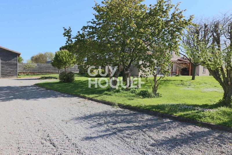 Maison - 240 m² - 7 pièces