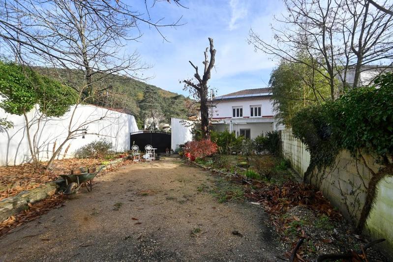 Maison - 176 m² - 5 pièces