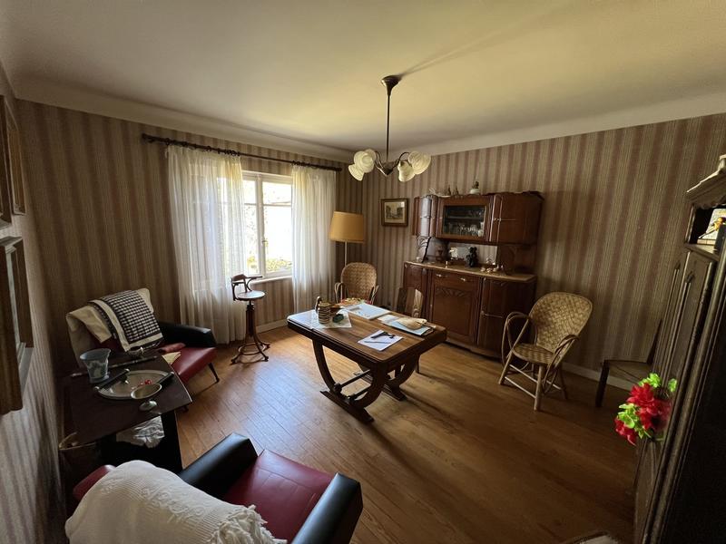 Maison - 99 m² - 4 pièces