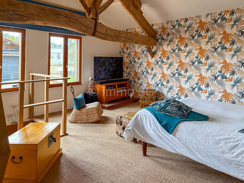 Maison en pierre - 201 m² - 7 pièces