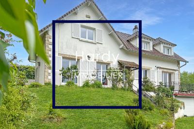 Maison - 162 m² - 6 pièces