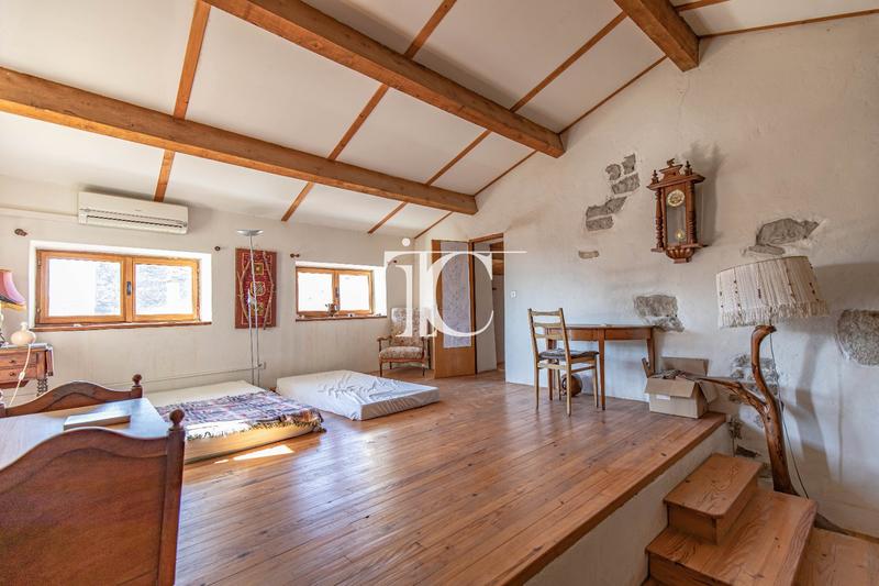 Maison de village - 170 m² - 7 pièces