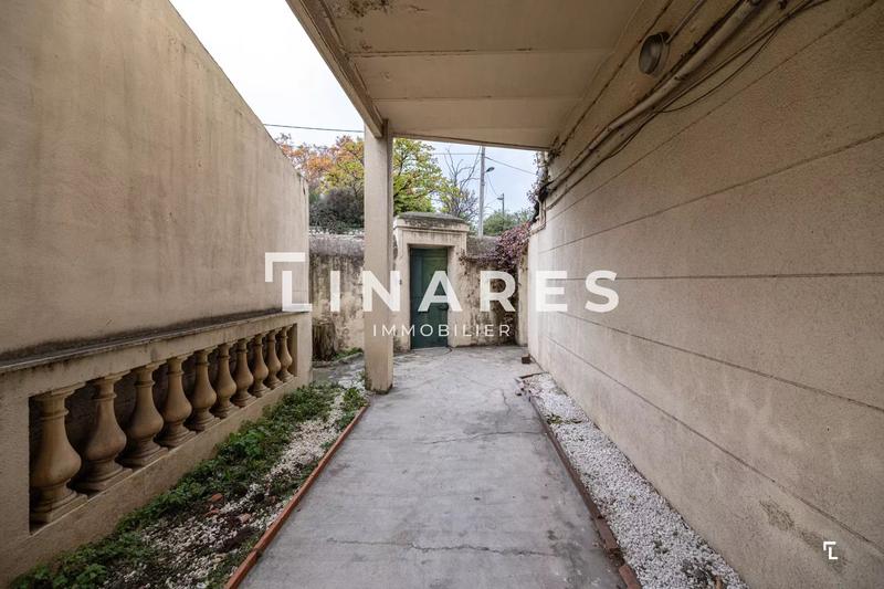 Bureau - 200 m² - 11 pièces