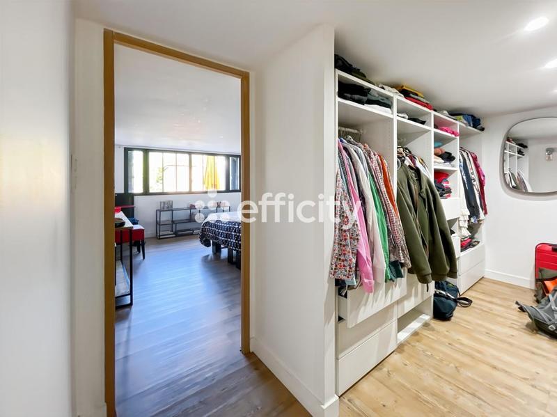 Maison - 192 m² - 7 pièces