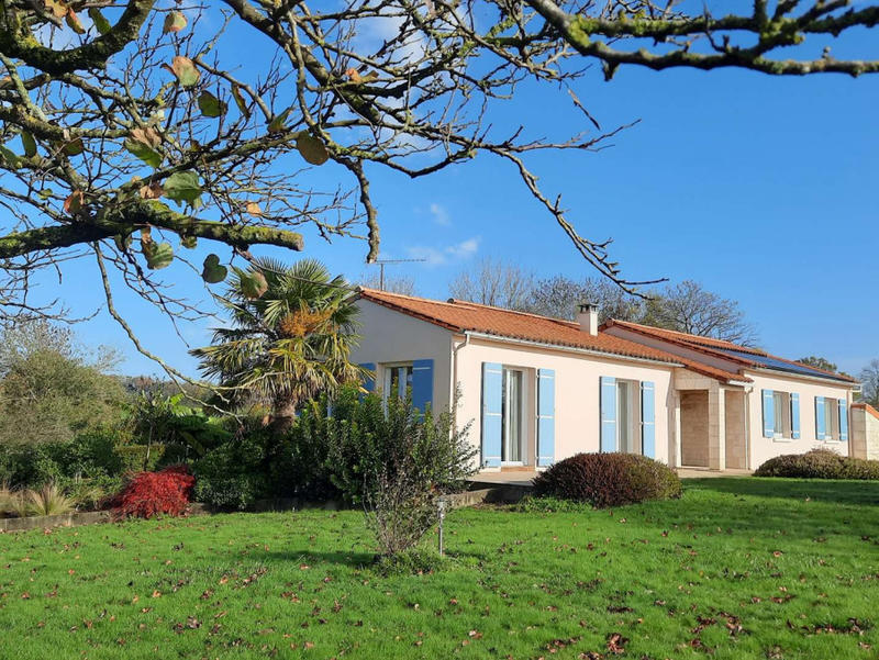 Maison - 122 m² - 5 pièces