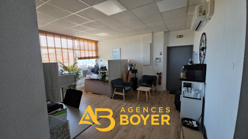 Local commercial - 106 m²