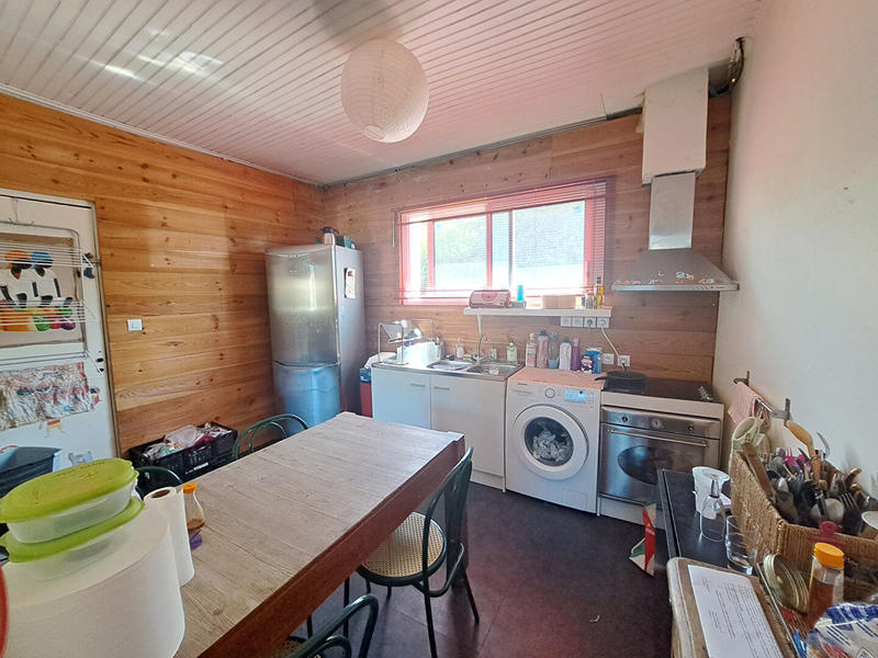 Local commercial - 200 m² - 5 pièces