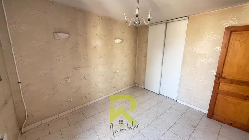 Immeuble - 136 m² - 6 pièces