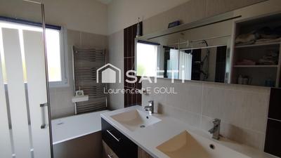 Maison - 77 m² - 3 pièces