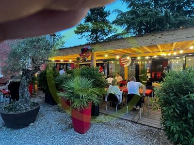 Fonds de commerce - 700 m²