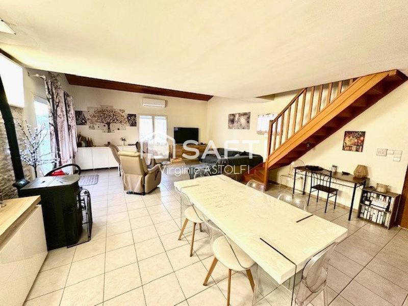 Maison - 200 m² - 8 pièces
