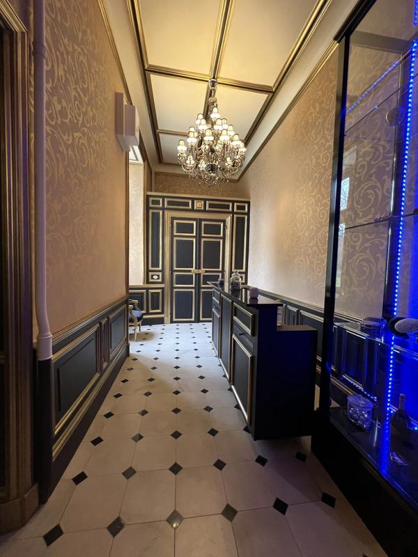 Château - 2 000 m² - 40 pièces