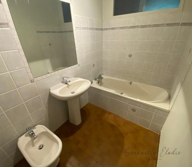 Maison - 199 m² - 9 pièces