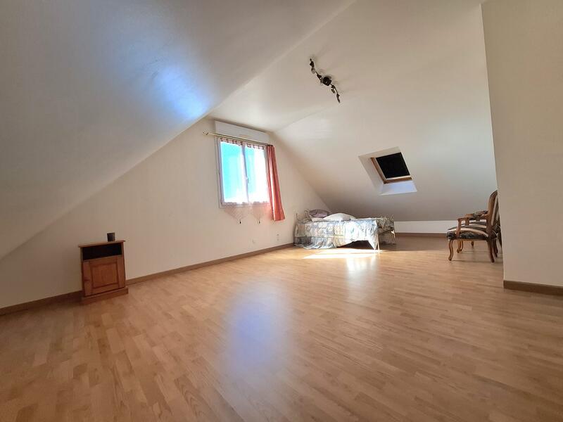 Maison - 144 m² - 6 pièces