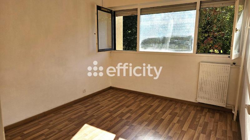 Appartement - 97 m² - 5 pièces