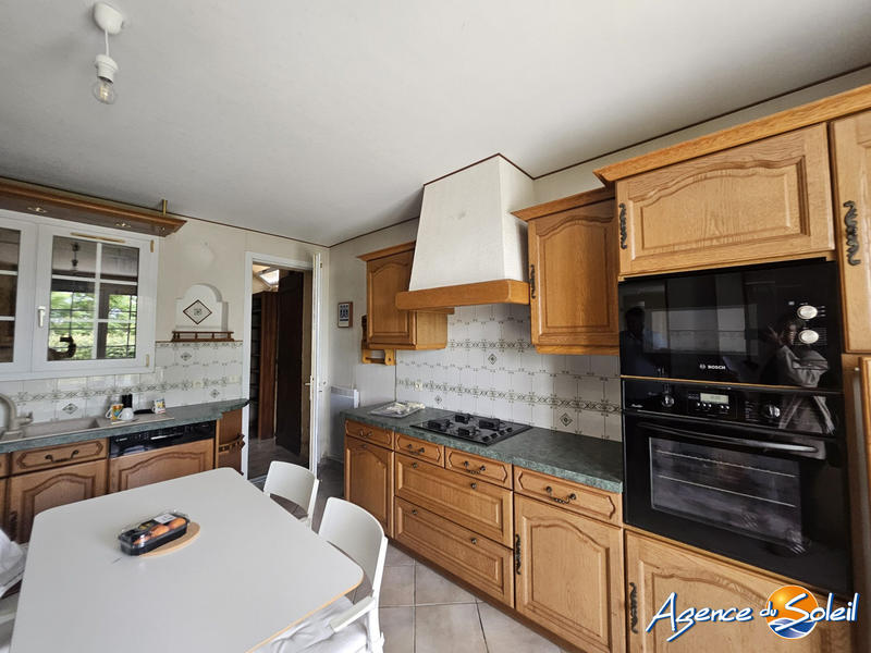 Maison - 180 m² - 4 pièces