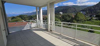 Appartement - 76 m² - 4 pièces