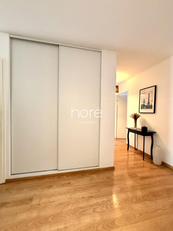 Appartement - 90 m² - 4 pièces