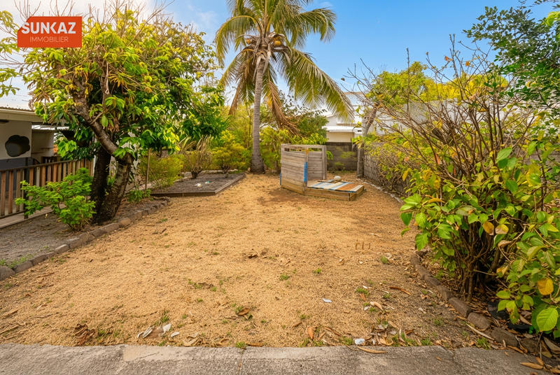 Maison - 98 m² - 4 pièces