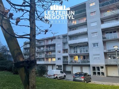 Appartement - 81 m² - 4 pièces