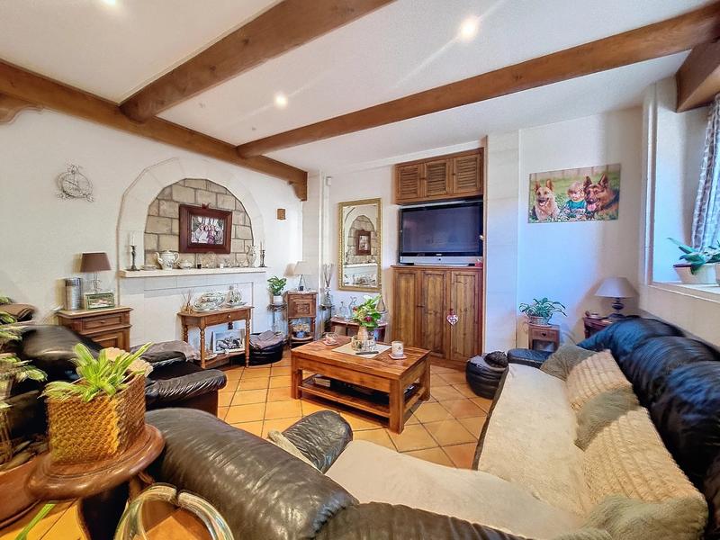 Maison - 200 m² - 6 pièces