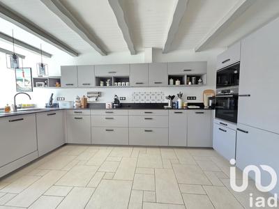 Maison - 215 m² - 8 pièces