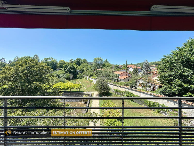 Appartement - 84 m² - 4 pièces