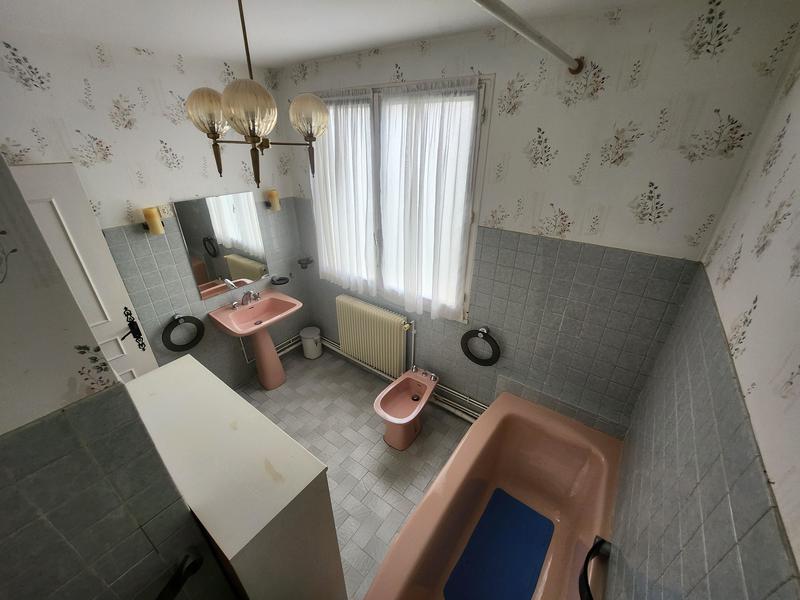 Maison jumelée - 106 m² - 6 pièces