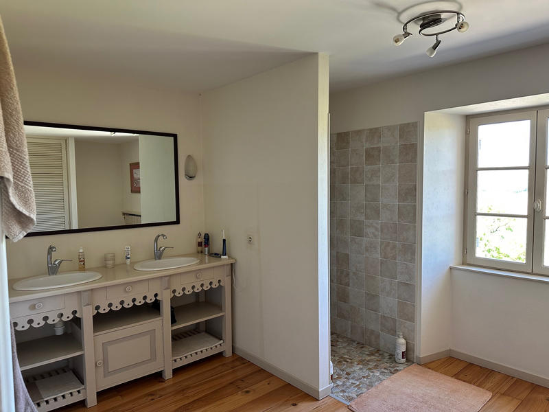 Maison - 245 m² - 7 pièces