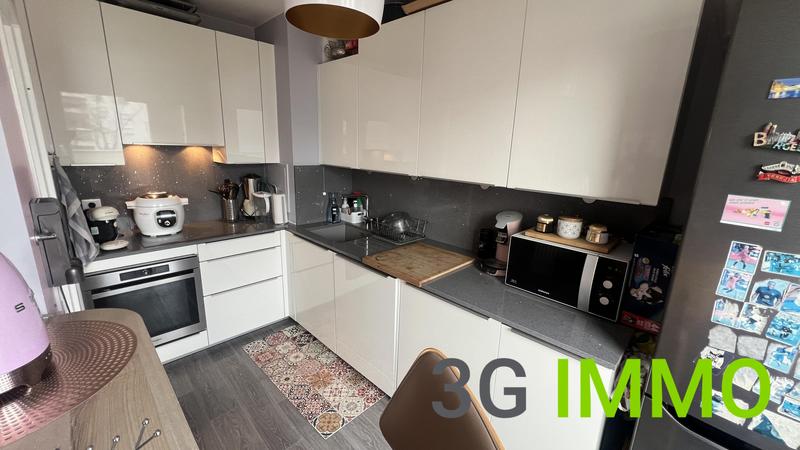 Duplex - 93 m² - 5 pièces