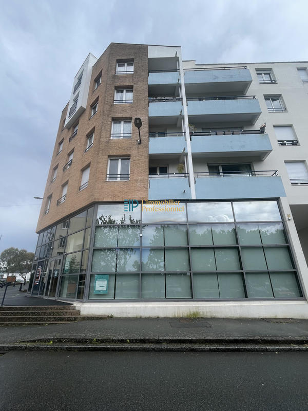 Local commercial - 164 m²