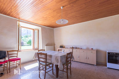 Maison - 112 m² - 4 pièces