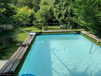 Maison - 97 m² - 3 pièces