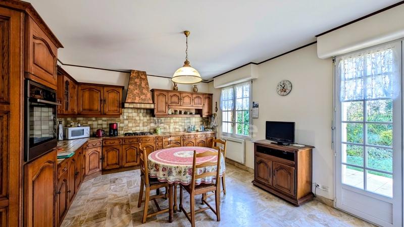 Maison - 172 m² - 7 pièces