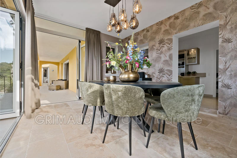 Villa - 250 m² - 7 pièces