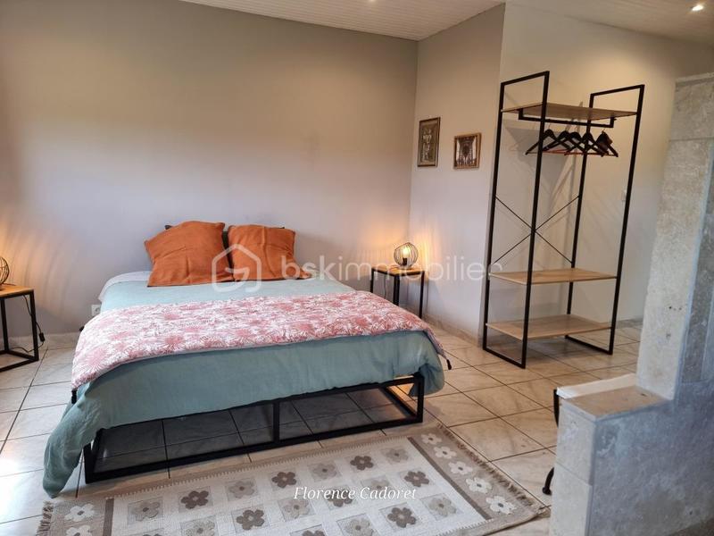 Villa - 239 m² - 8 pièces