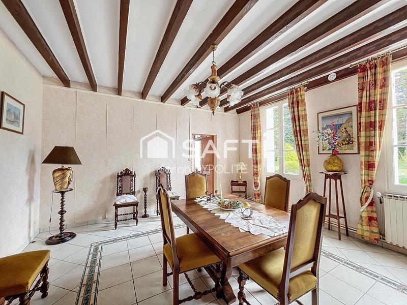 Maison - 264 m² - 10 pièces