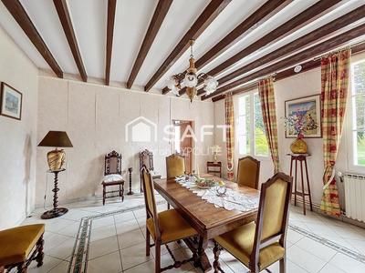 Maison - 264 m² - 10 pièces