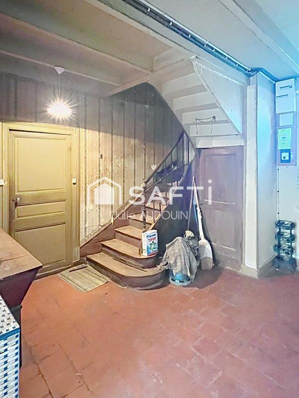 Maison - 350 m² - 15 pièces