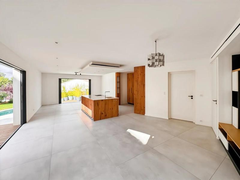 Maison - 134 m² - 5 pièces